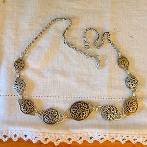 Like new beautiful medallion link necklace